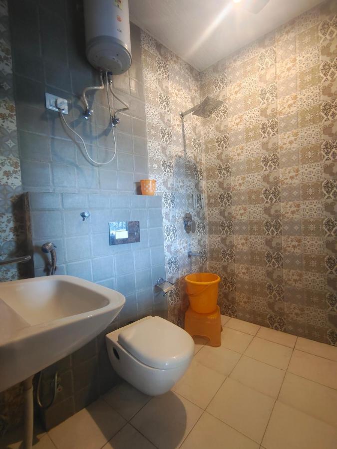 Mountain Zest-Simla Royale Near Mall Road-Free Pickup From Railway Station Simla Exteriér fotografie
